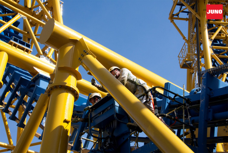 exito stunt fall warner thumbnail